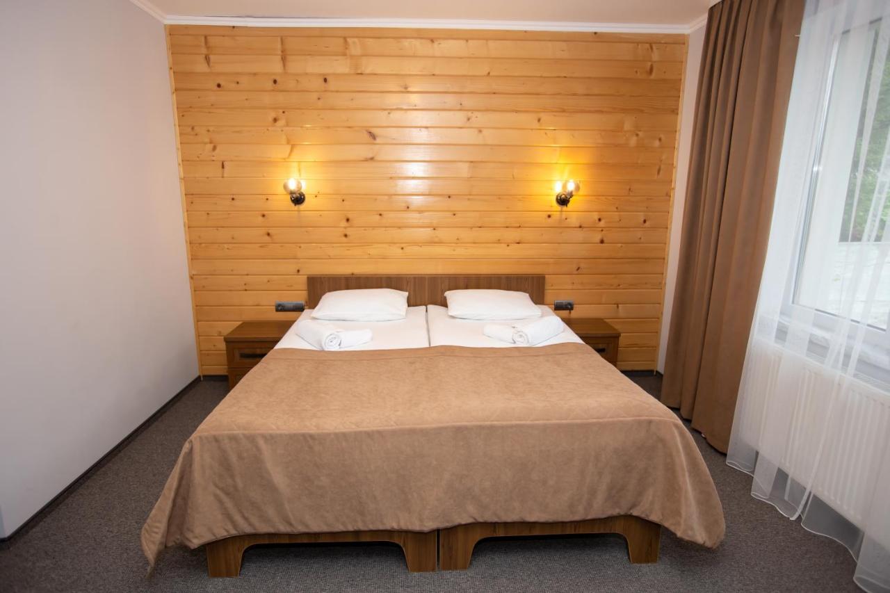 Князів Двір Hotel Bukovel Eksteriør billede