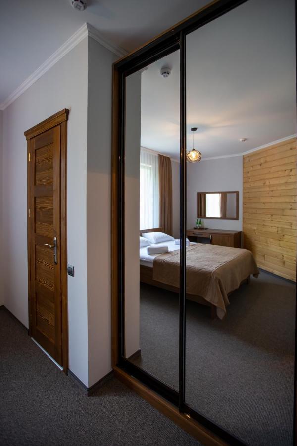 Князів Двір Hotel Bukovel Eksteriør billede