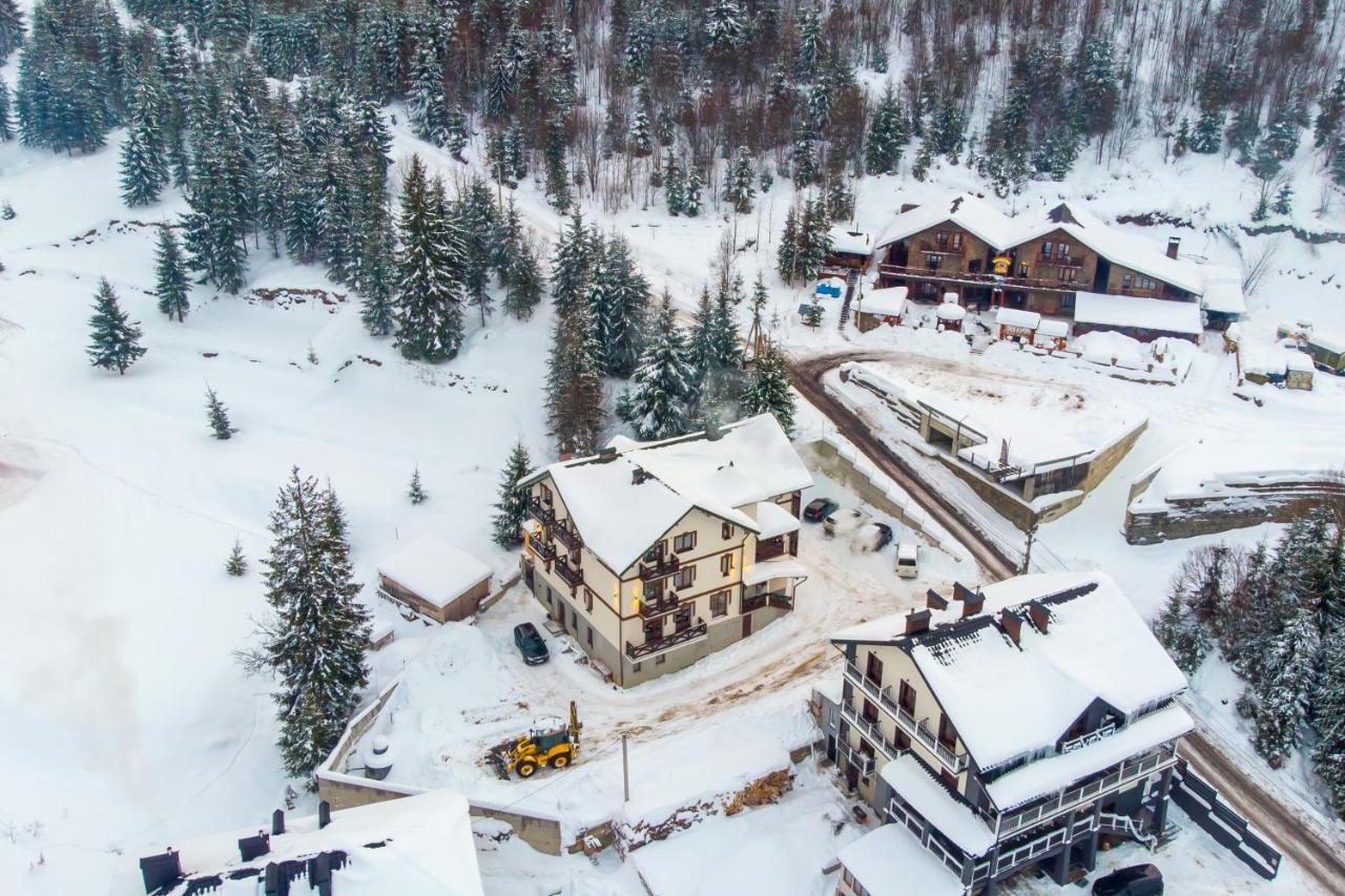 Князів Двір Hotel Bukovel Eksteriør billede