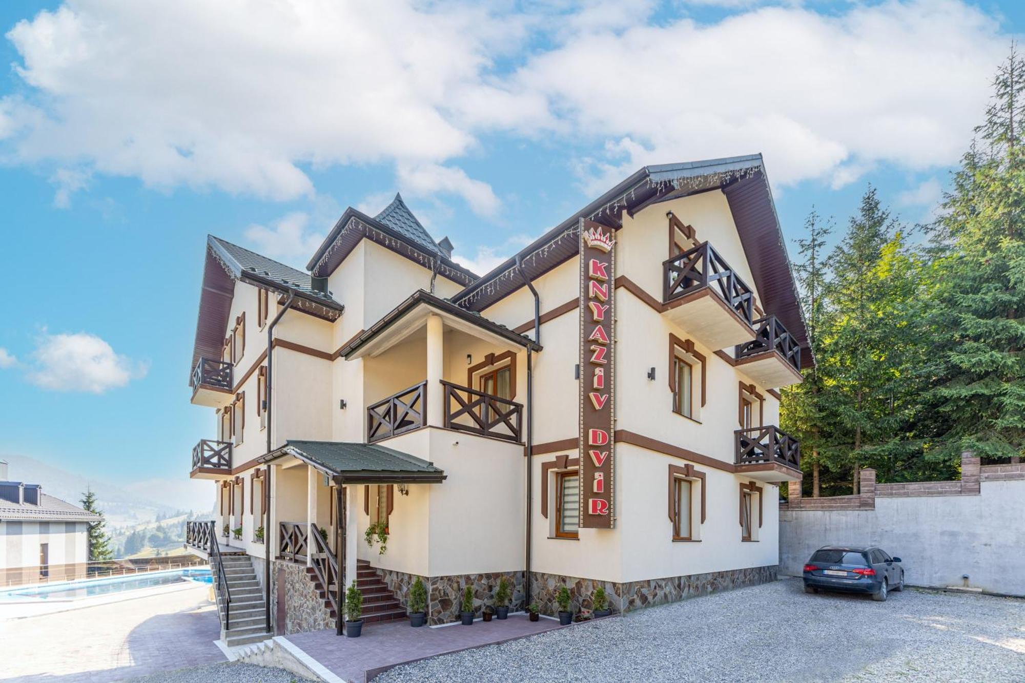Князів Двір Hotel Bukovel Eksteriør billede