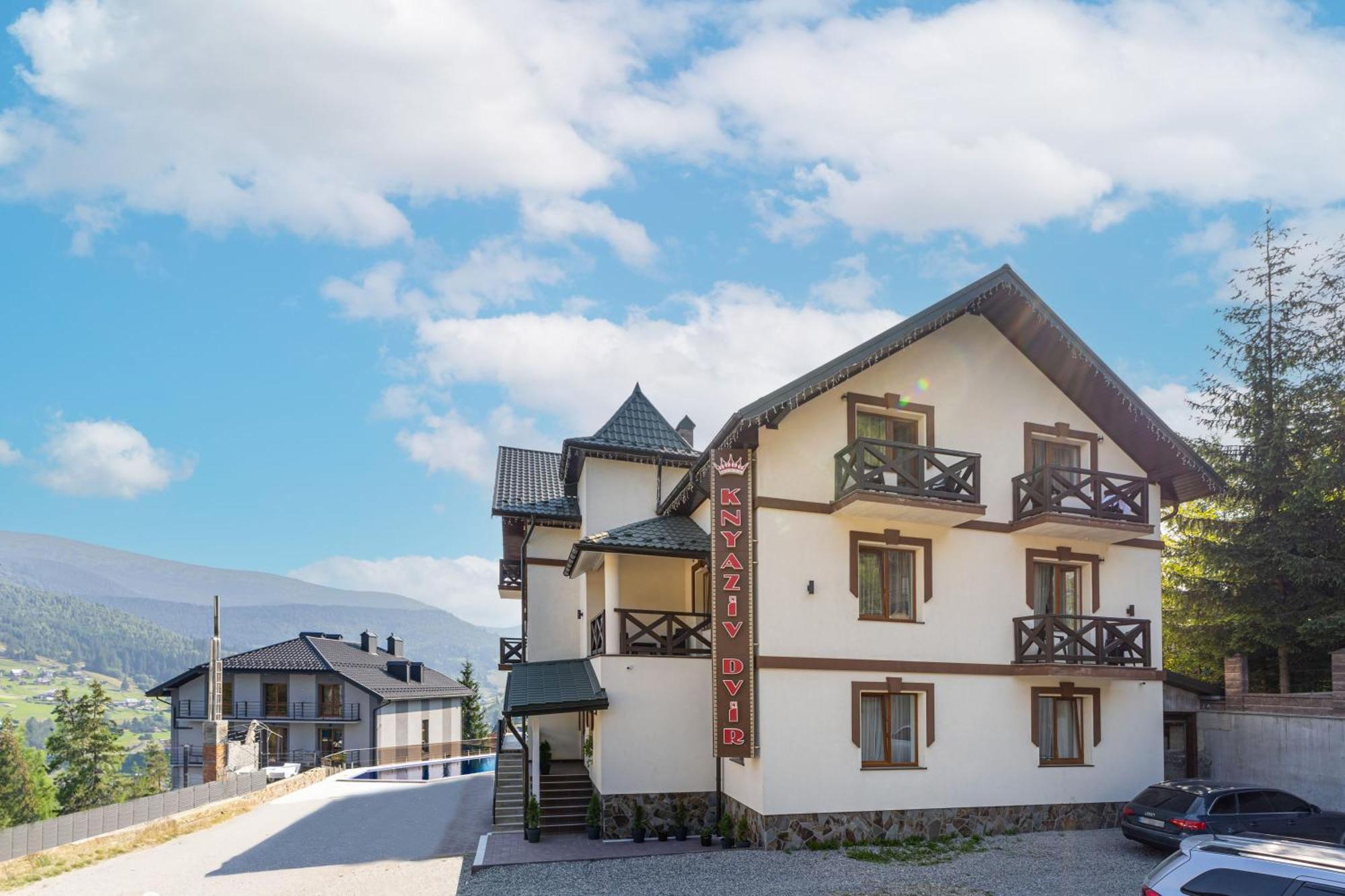 Князів Двір Hotel Bukovel Eksteriør billede